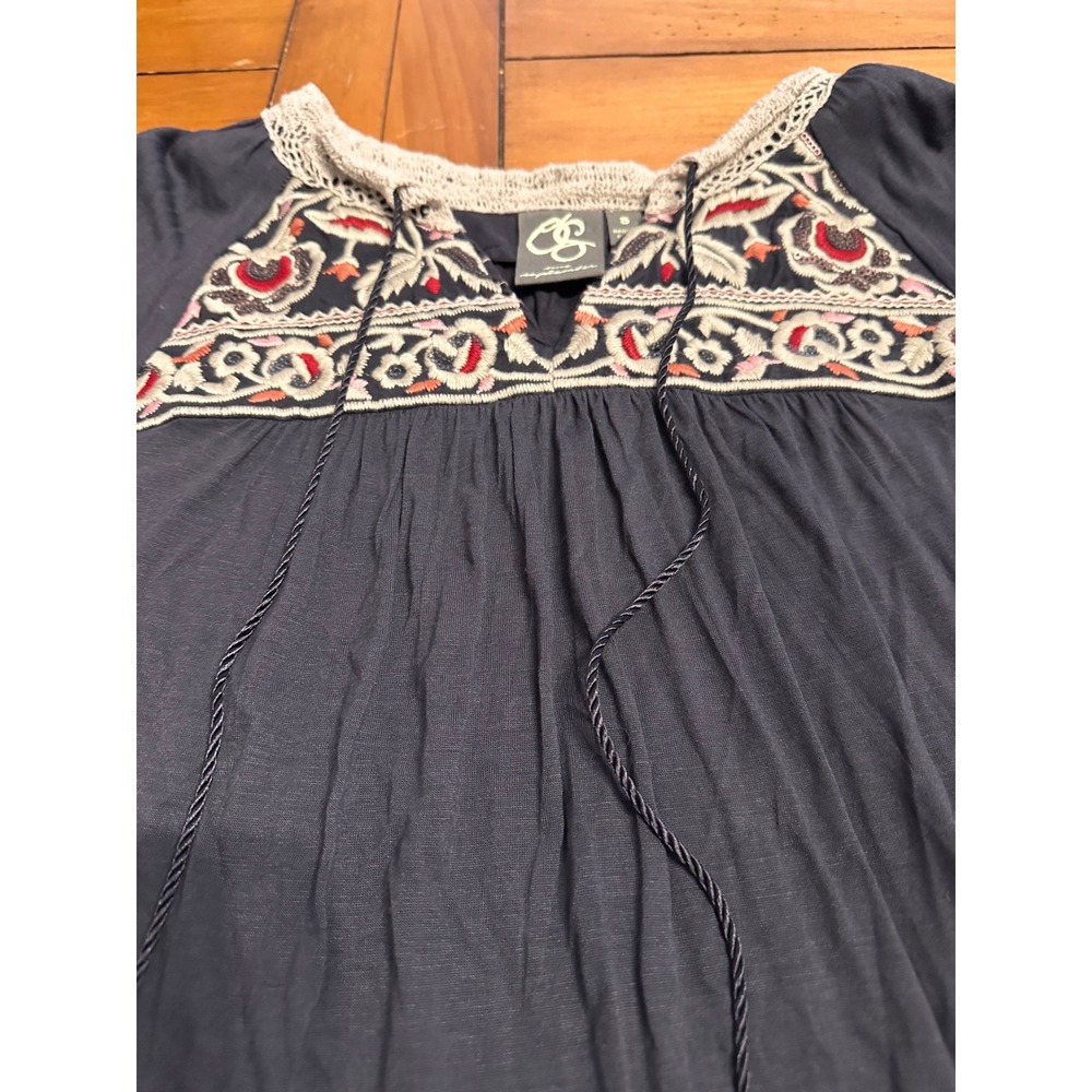 One September Anthropologie Gray Embroidered Sequin Tassel Peasant Blouse Small - Picture 3 of 10